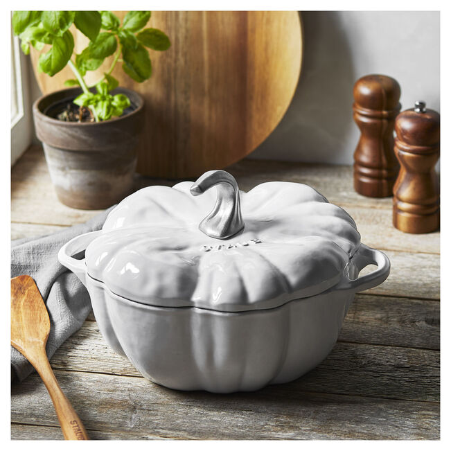 Staub Pumpkin Cocotte: 3.5 QT, White with Stainless Stem