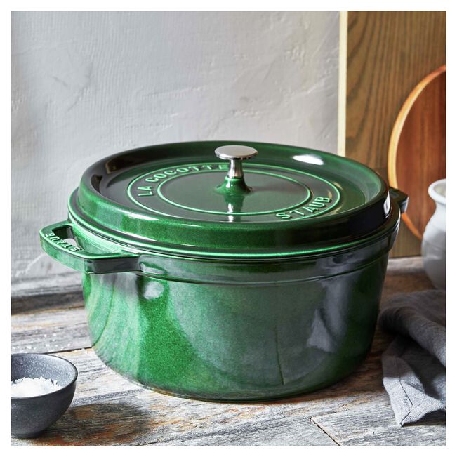 Staub Round Dutch Oven: 7 QT, Basil