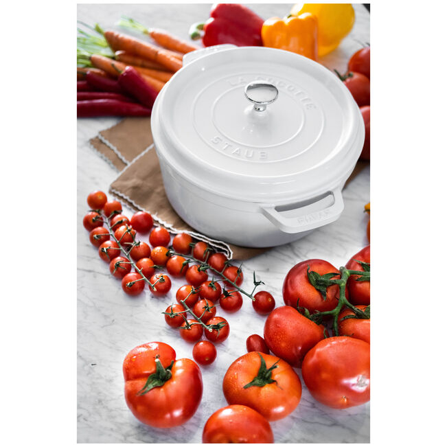 Staub Round Dutch Oven: 7 QT, White