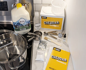 FarmHouse Cheddar Cheesemaking Kit