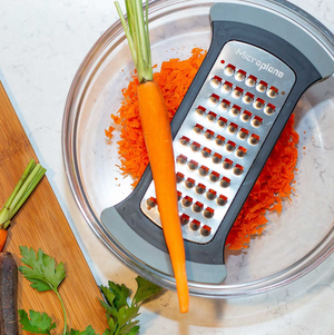 Microplane Mixing Bowl Grater: Extra Coarse