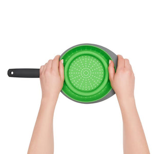 OXO Collapsible Strainer: 2 QT